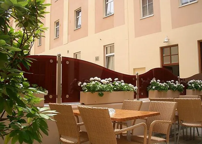 מלון Austria Classic 4*